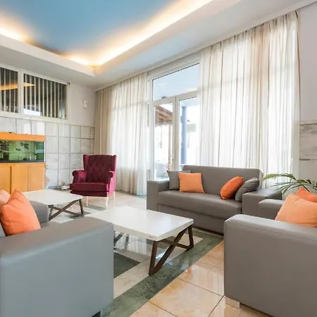 Hotel Gaia Palace